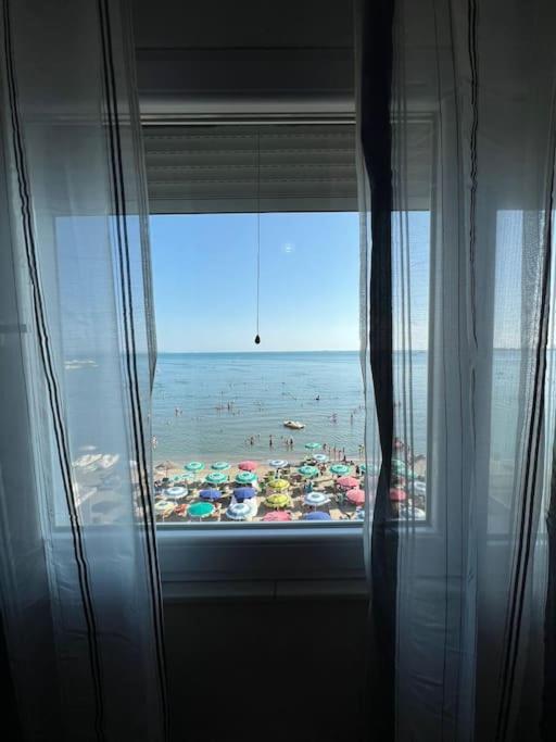 Seaside Appartamento Durrës